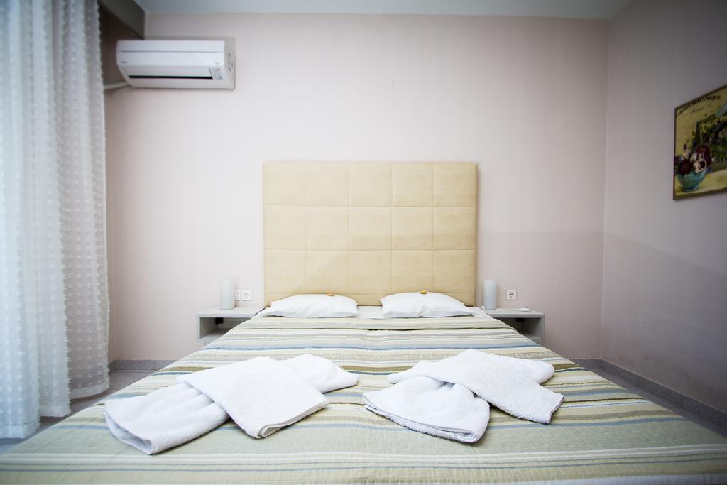 Hotel Maria Possidi Habitación foto